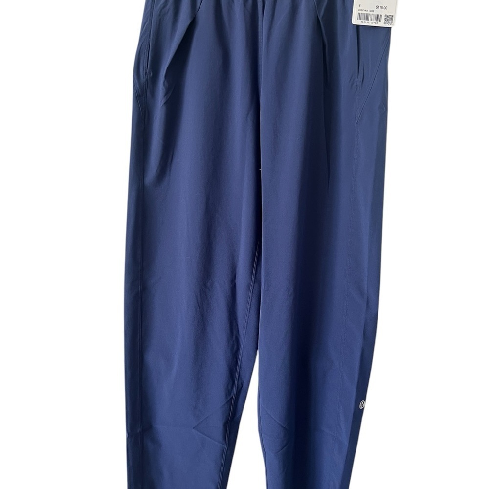 Women’s Blue Crop Pants